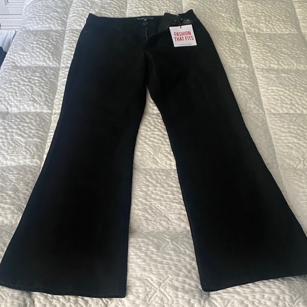Celebrity Pink Women's Black Flare Jeans